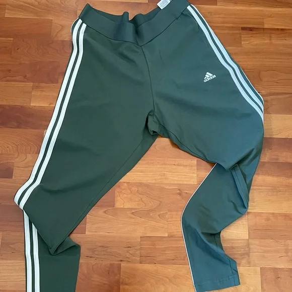 Adidas Women's Green 3 three stripe active Leggings plus size women 2X NEW NWT - Picture 6 of 8